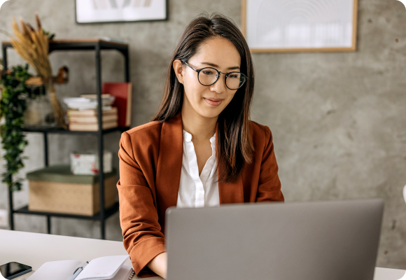 woman with laptop