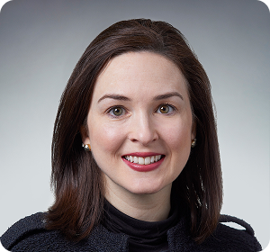 stefanie pitts headshot