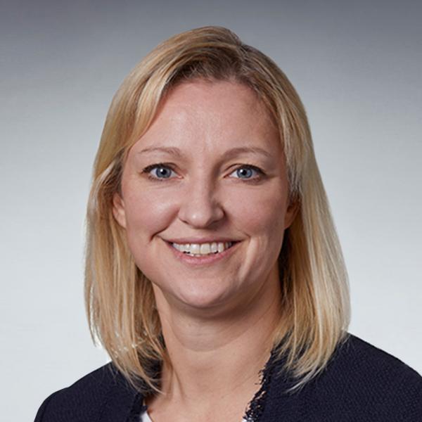 Laura Crawn headshot