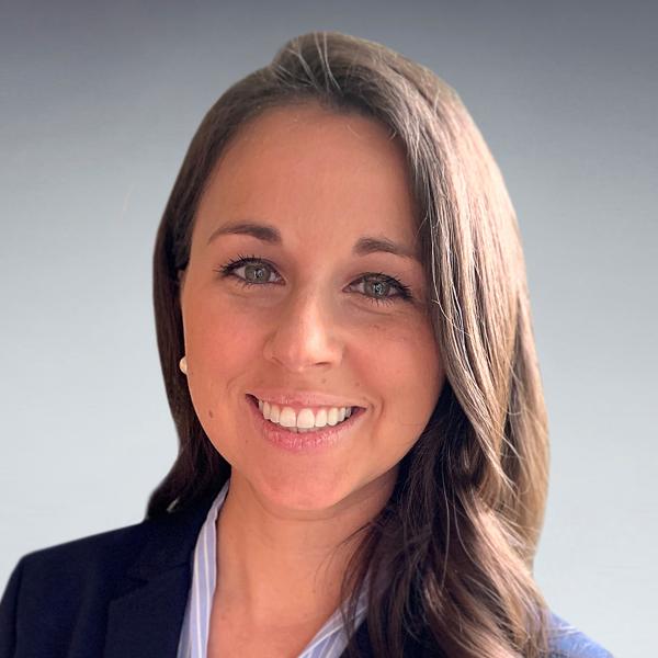 Jackie Huntebrinker headshot