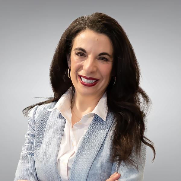 Jennie Iverson headshot