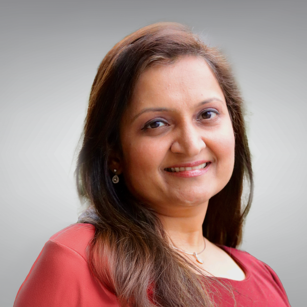 Roseleen Charania Headshot